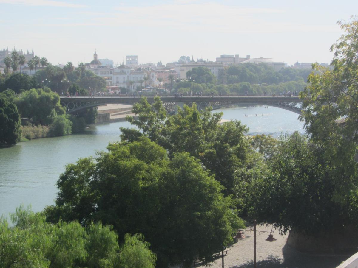 Trianabridgeviews Atico Con Vistas Al Puente De Triana Calle Castilla 38 Sevilla Buitenkant foto